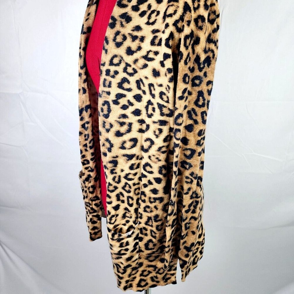Chico's Leopard Cheetah Print Long Sleeve Open Front Cardigan - size 1 (M) - Picture 5 of 9